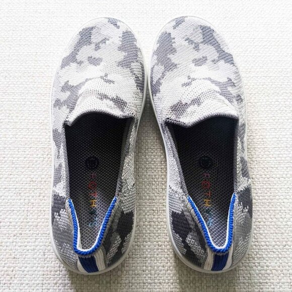 Kids Rothys Boys Or Girls size 4Y gray camo slip on shoes - Picture 4 of 6